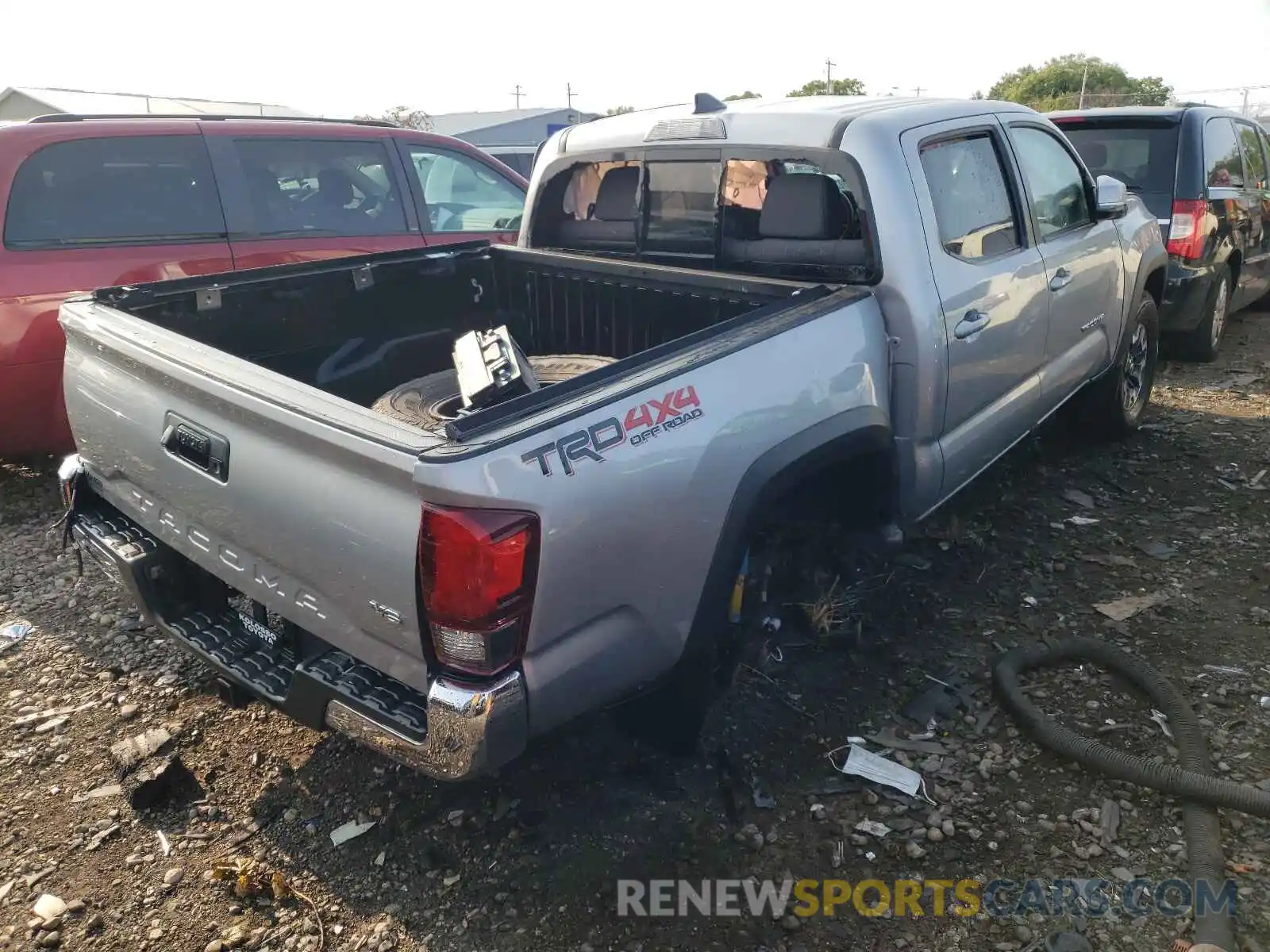 4 Photograph of a damaged car 3TMCZ5AN9KM260360 TOYOTA TACOMA 2019