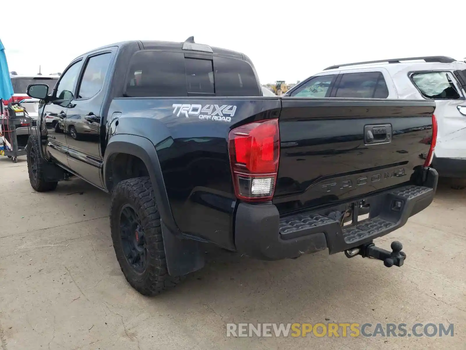 3 Photograph of a damaged car 3TMCZ5AN9KM262044 TOYOTA TACOMA 2019