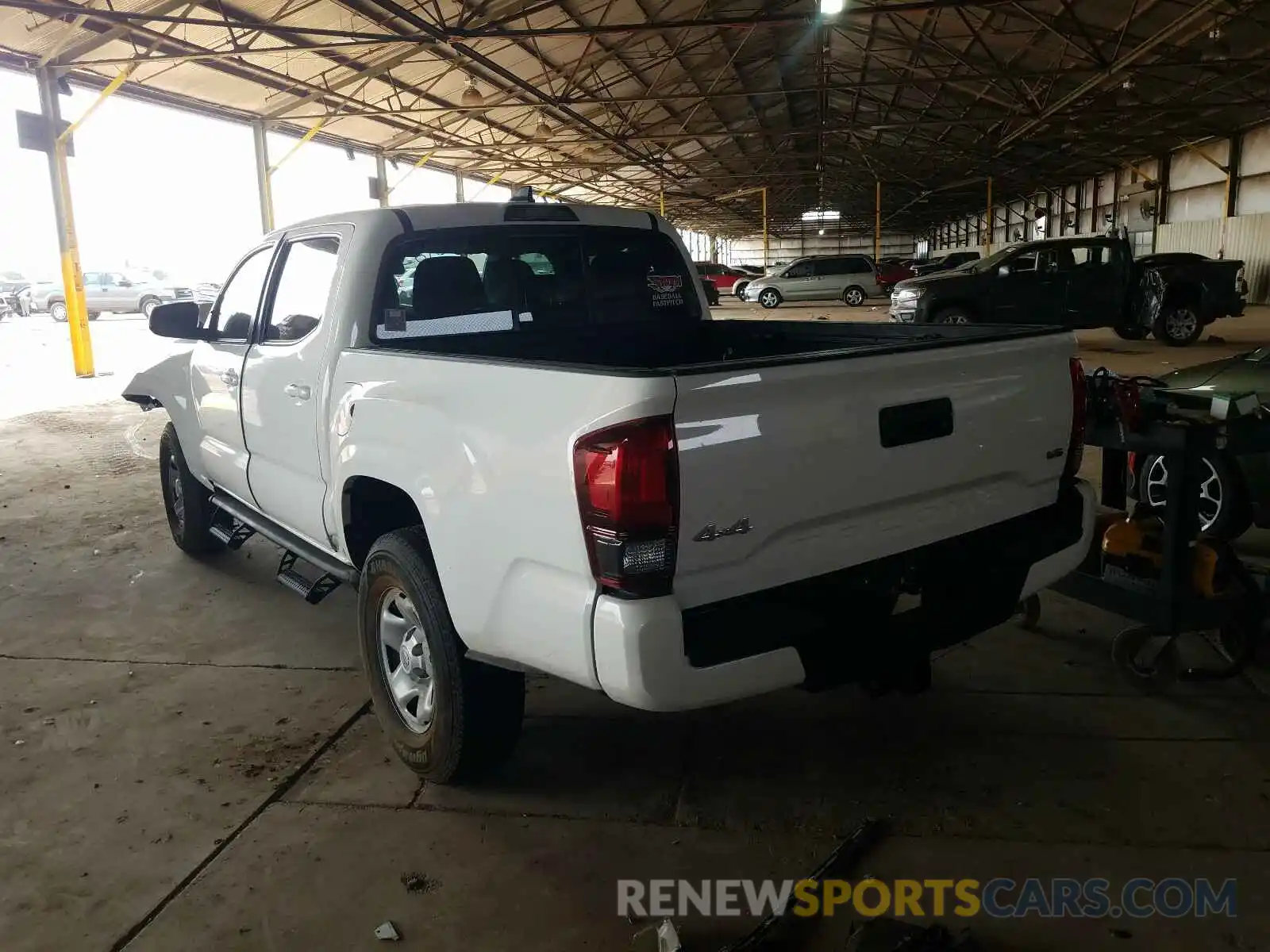 3 Photograph of a damaged car 3TMCZ5AN9KM264036 TOYOTA TACOMA 2019