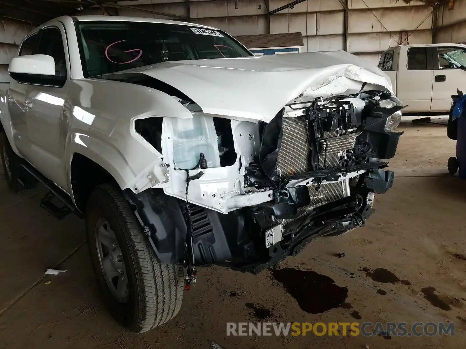 9 Photograph of a damaged car 3TMCZ5AN9KM264036 TOYOTA TACOMA 2019