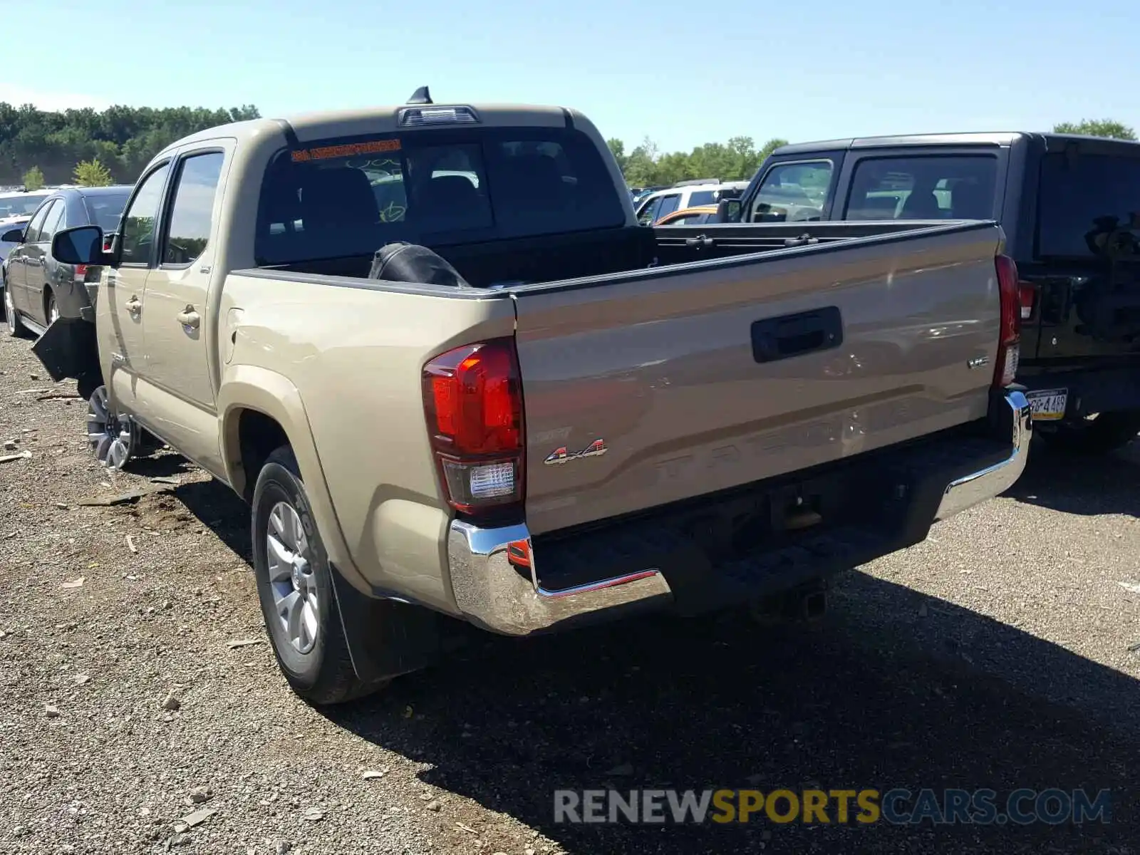 3 Photograph of a damaged car 3TMCZ5AN9KM266112 TOYOTA TACOMA 2019