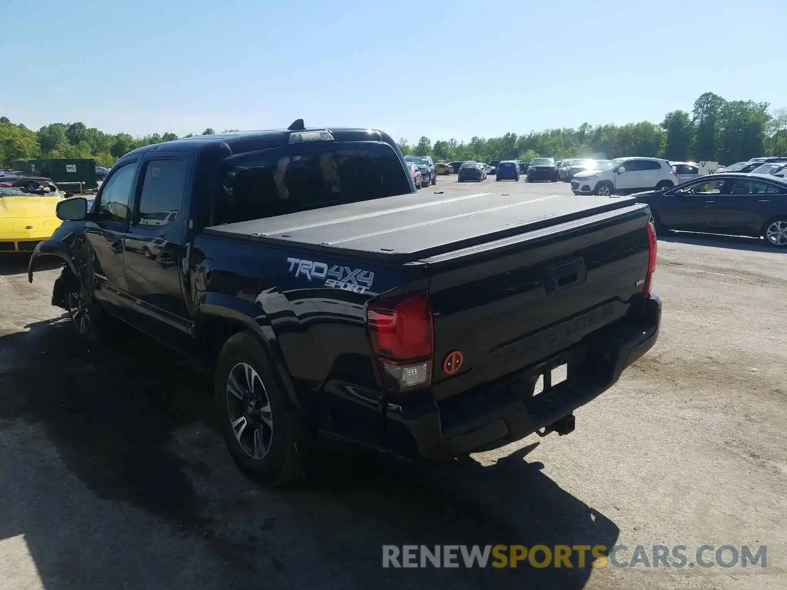 3 Photograph of a damaged car 3TMCZ5AN9KM268264 TOYOTA TACOMA 2019