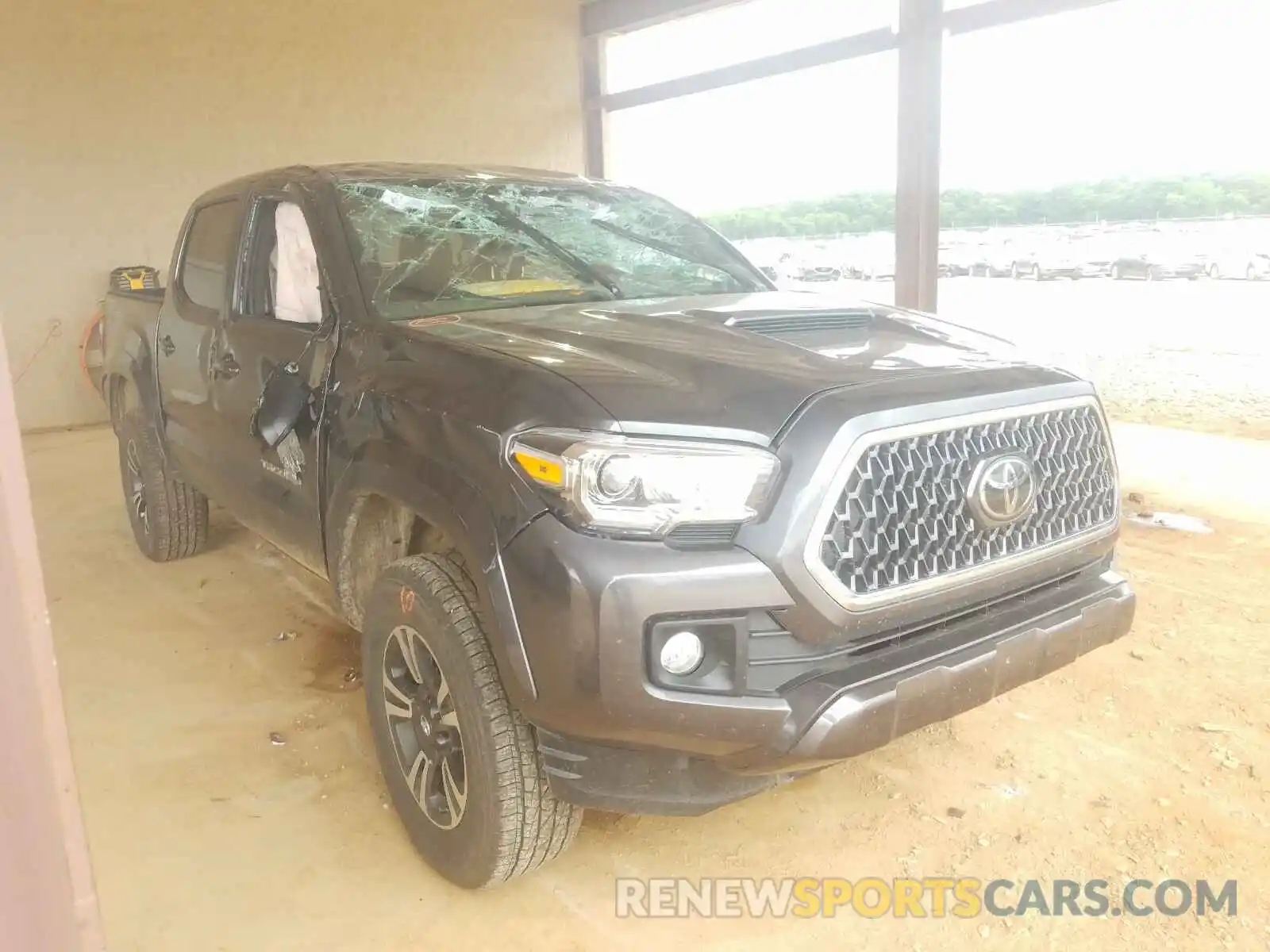 1 Photograph of a damaged car 3TMCZ5AN9KM270063 TOYOTA TACOMA 2019