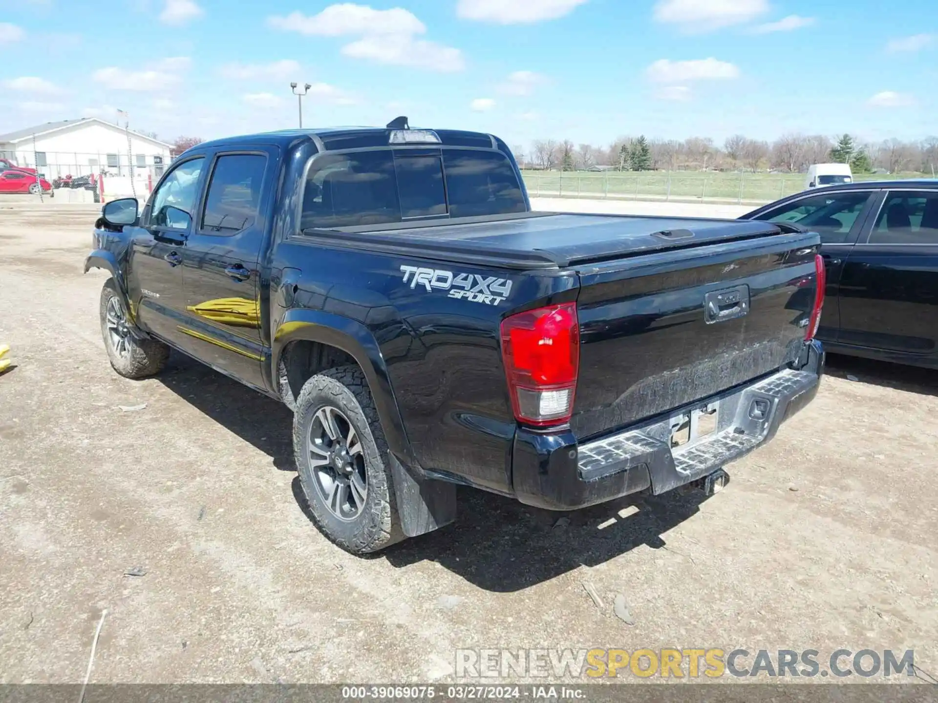 3 Photograph of a damaged car 3TMCZ5AN9KM270404 TOYOTA TACOMA 2019