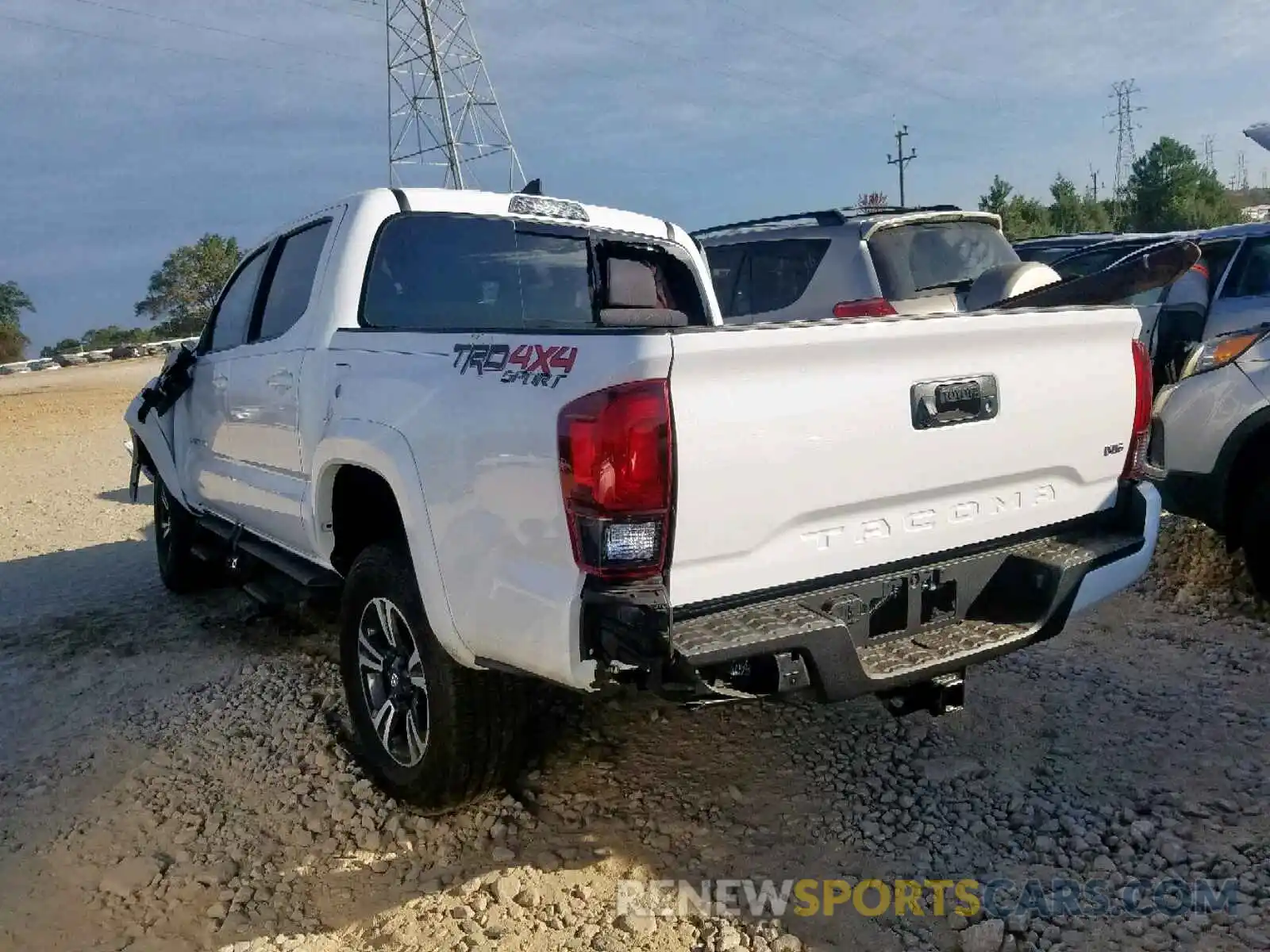 3 Photograph of a damaged car 3TMCZ5AN9KM272315 TOYOTA TACOMA 2019