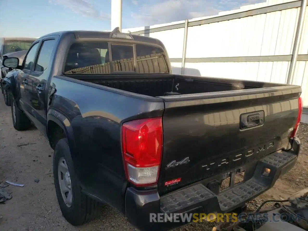 3 Photograph of a damaged car 3TMCZ5AN9KM276218 TOYOTA TACOMA 2019