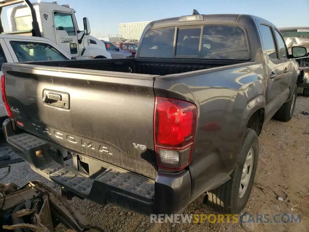 4 Photograph of a damaged car 3TMCZ5AN9KM276218 TOYOTA TACOMA 2019