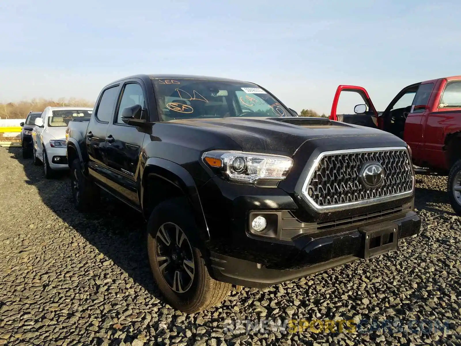 1 Photograph of a damaged car 3TMCZ5AN9KM276963 TOYOTA TACOMA 2019