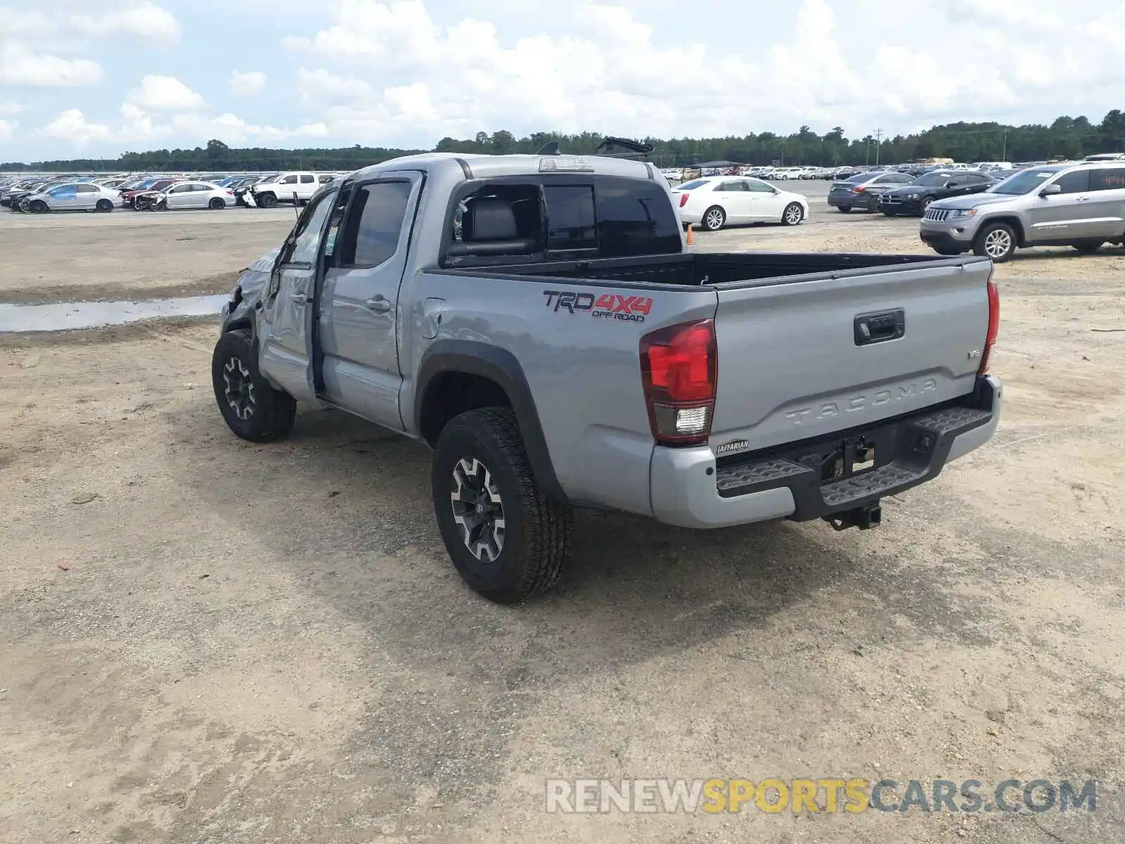 3 Photograph of a damaged car 3TMCZ5AN9KM278857 TOYOTA TACOMA 2019