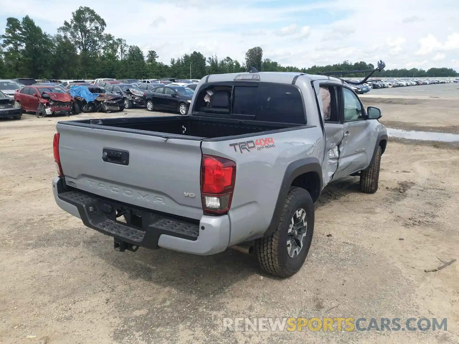 4 Photograph of a damaged car 3TMCZ5AN9KM278857 TOYOTA TACOMA 2019