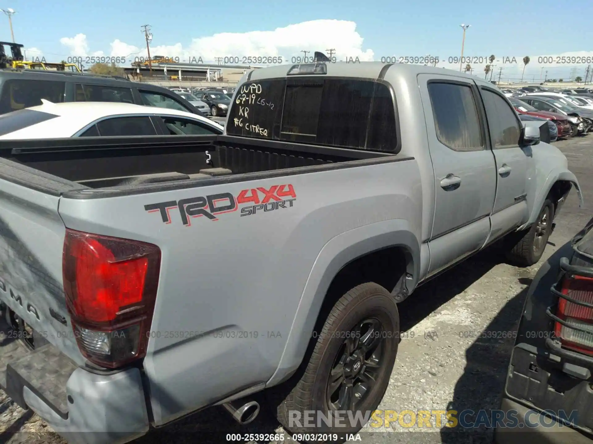 4 Photograph of a damaged car 3TMCZ5ANXKM194241 TOYOTA TACOMA 2019