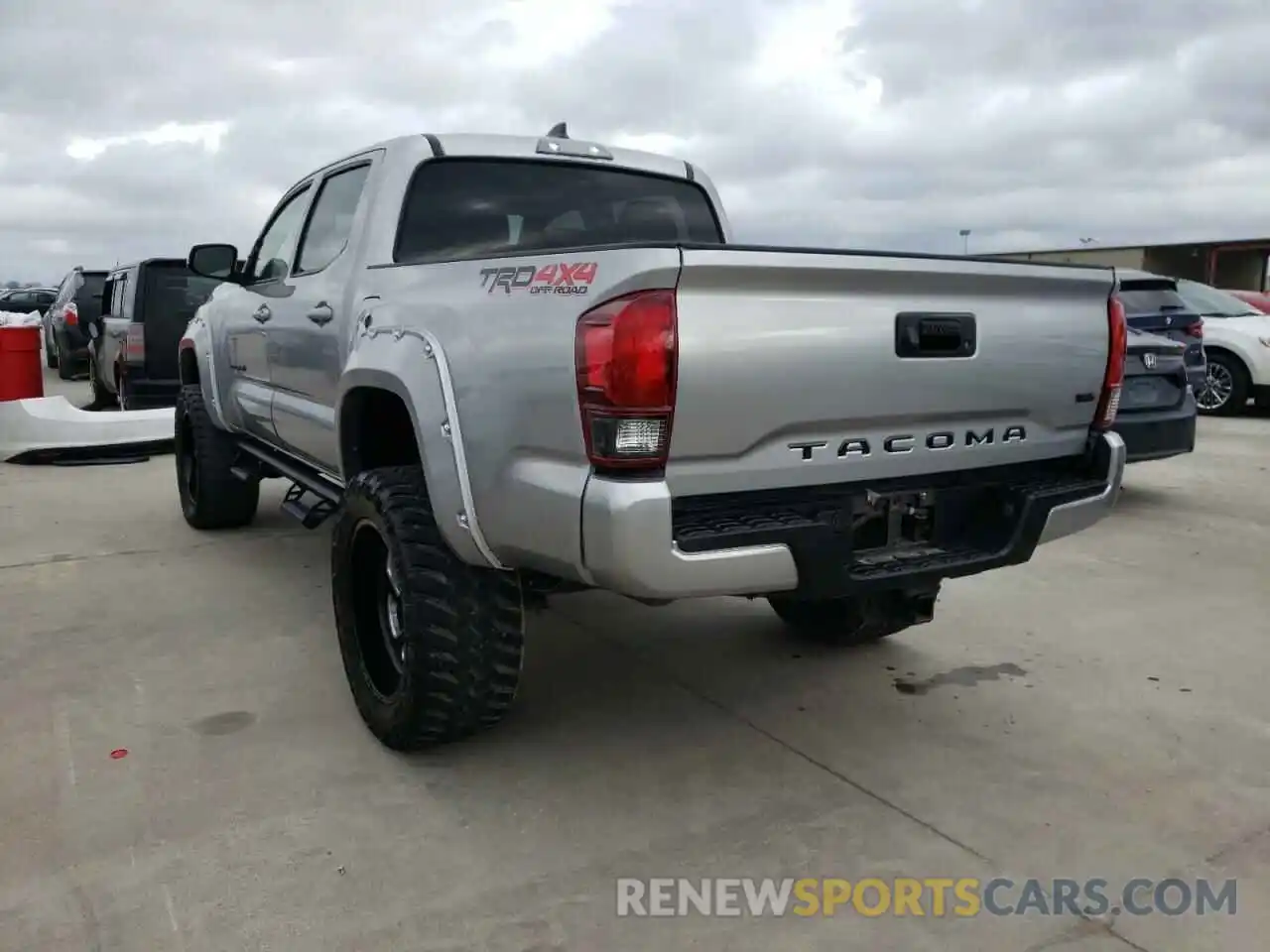 3 Photograph of a damaged car 3TMCZ5ANXKM198306 TOYOTA TACOMA 2019