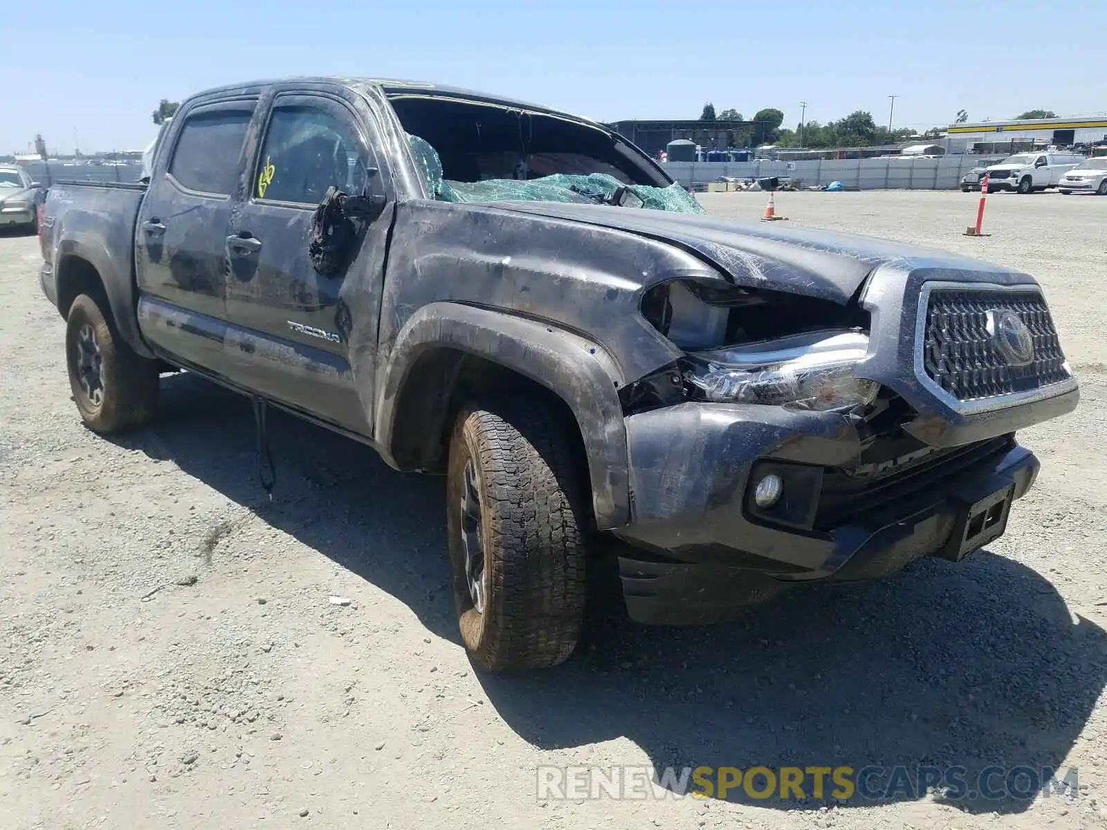 1 Photograph of a damaged car 3TMCZ5ANXKM199780 TOYOTA TACOMA 2019