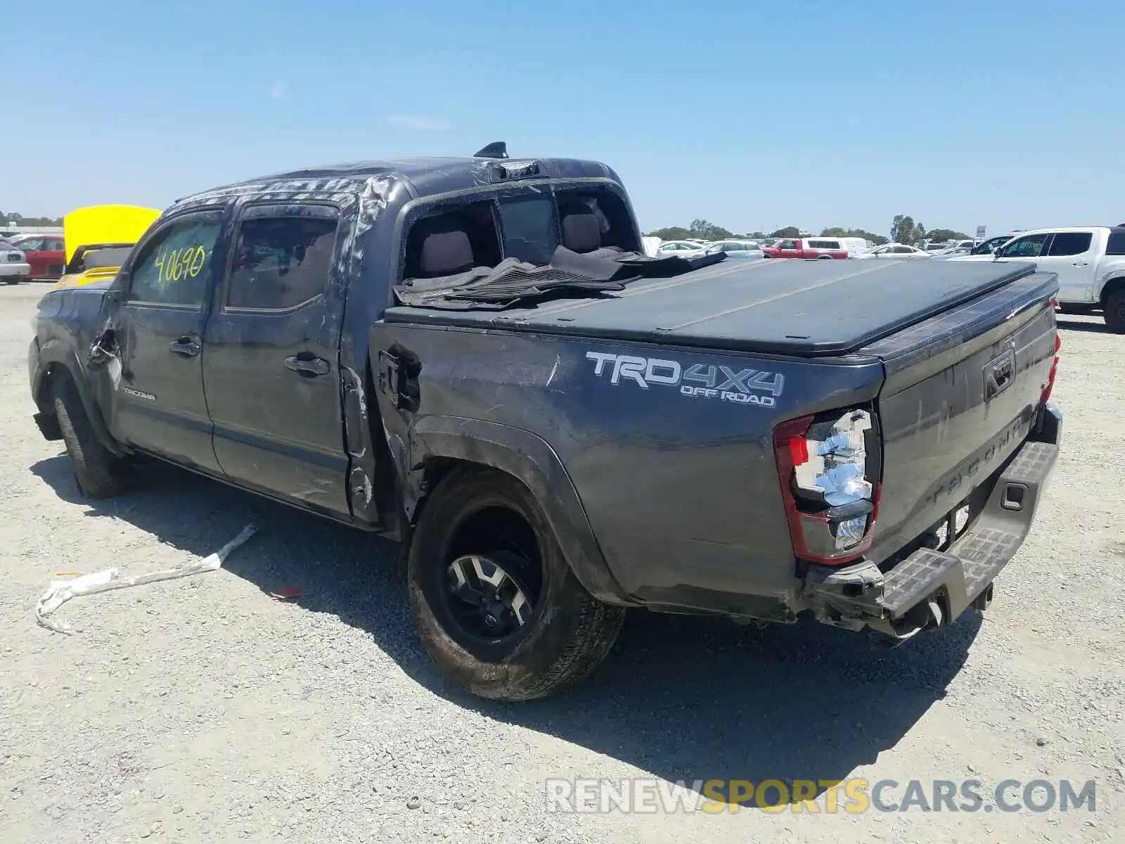 3 Photograph of a damaged car 3TMCZ5ANXKM199780 TOYOTA TACOMA 2019