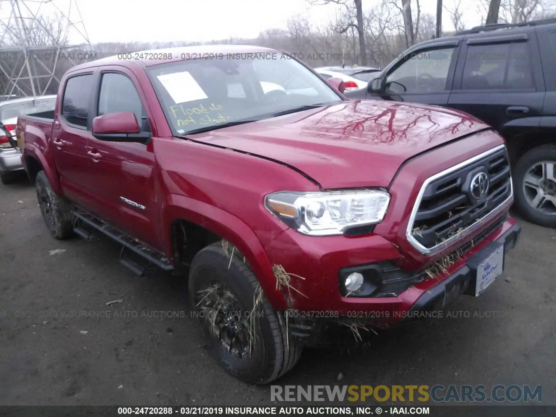 1 Photograph of a damaged car 3TMCZ5ANXKM200037 TOYOTA TACOMA 2019