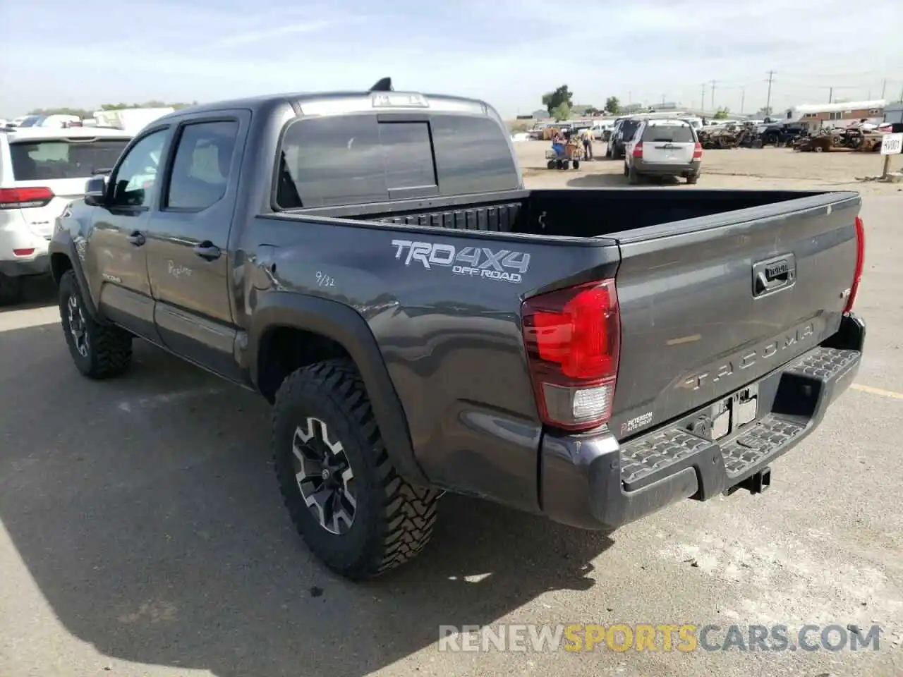 3 Photograph of a damaged car 3TMCZ5ANXKM204461 TOYOTA TACOMA 2019