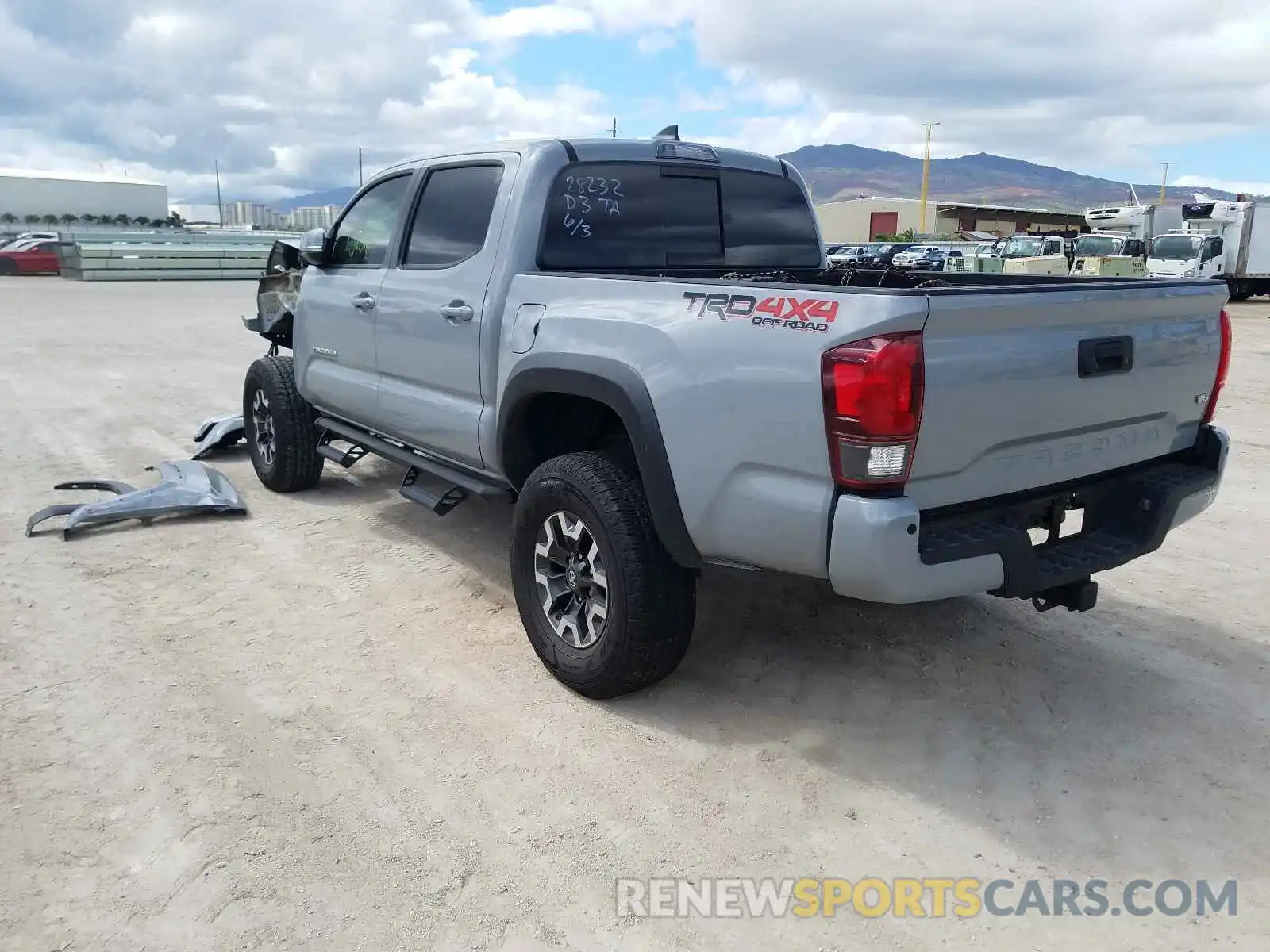 3 Photograph of a damaged car 3TMCZ5ANXKM208638 TOYOTA TACOMA 2019