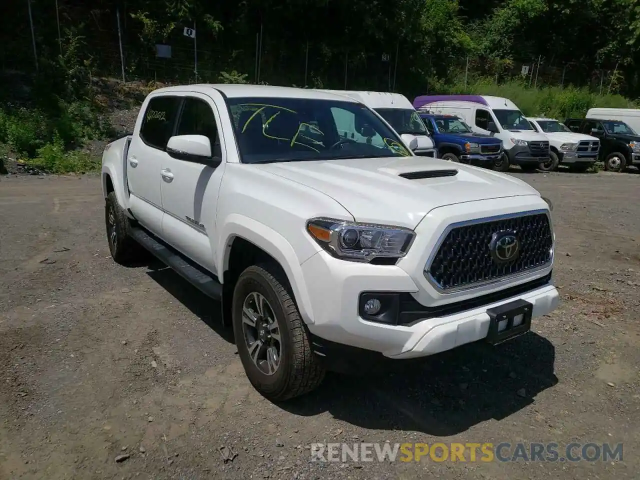 1 Photograph of a damaged car 3TMCZ5ANXKM208753 TOYOTA TACOMA 2019