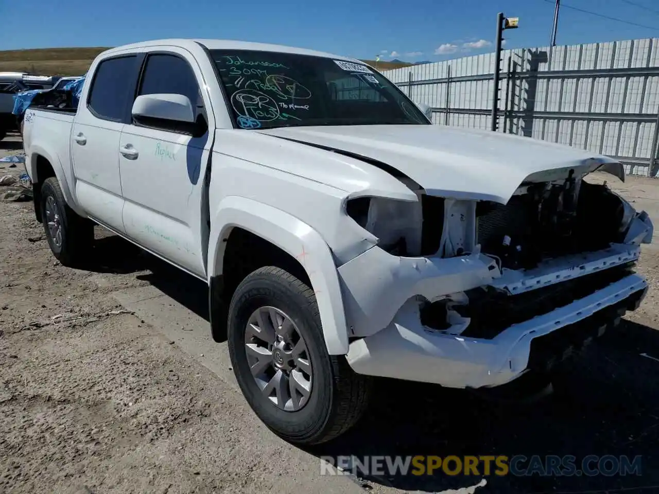 1 Фотография поврежденного автомобиля 3TMCZ5ANXKM213886 TOYOTA TACOMA 2019