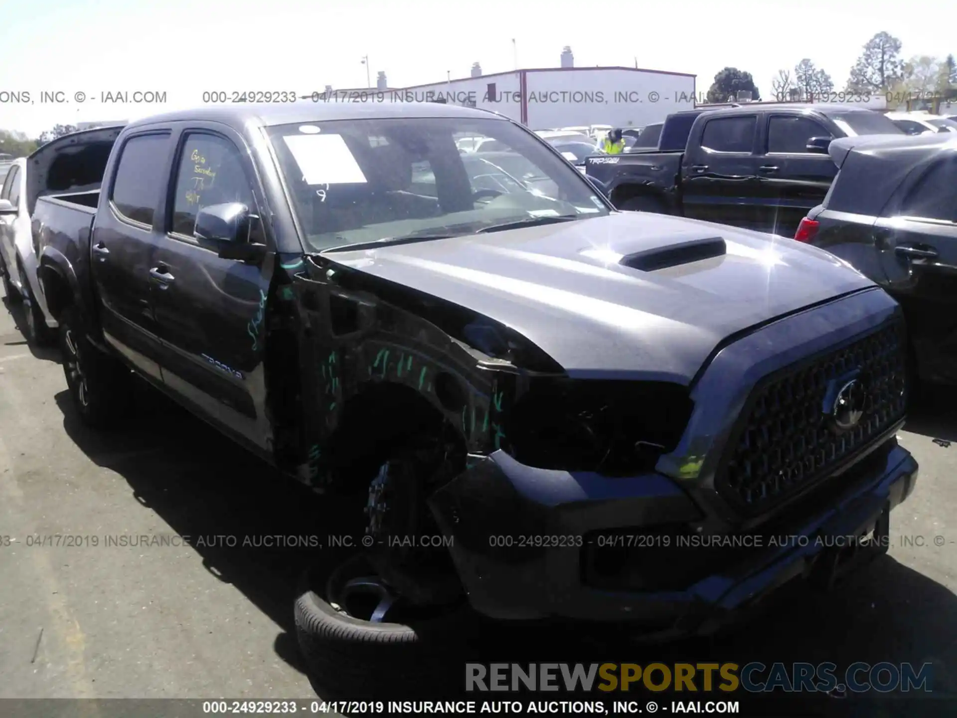 1 Photograph of a damaged car 3TMCZ5ANXKM213967 TOYOTA TACOMA 2019