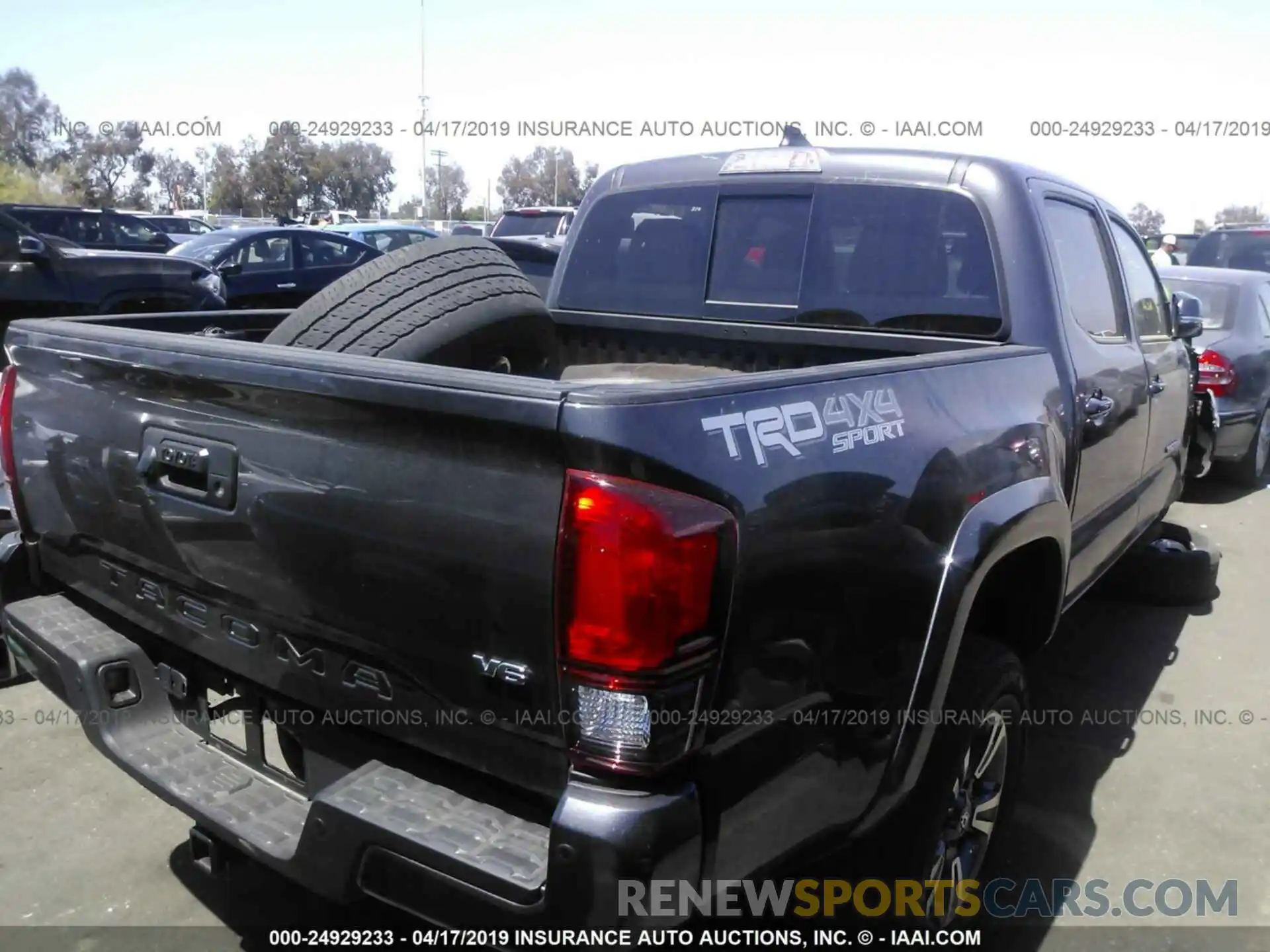 4 Photograph of a damaged car 3TMCZ5ANXKM213967 TOYOTA TACOMA 2019