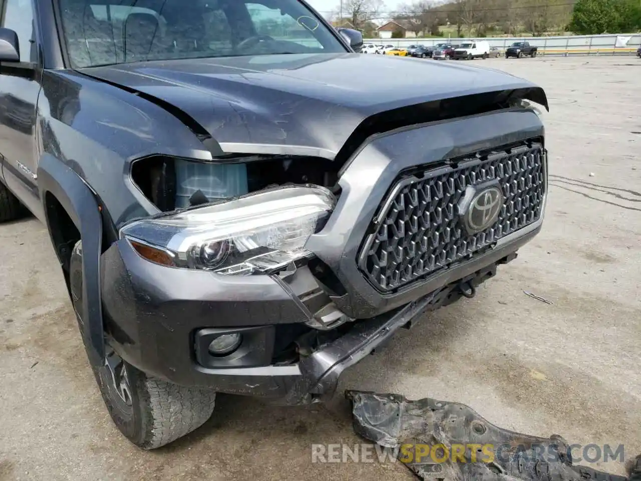 9 Photograph of a damaged car 3TMCZ5ANXKM219543 TOYOTA TACOMA 2019