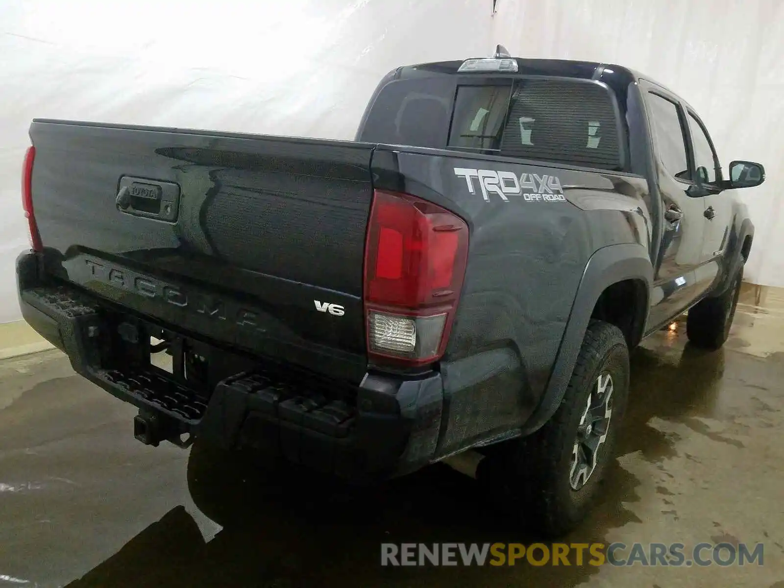 4 Photograph of a damaged car 3TMCZ5ANXKM221437 TOYOTA TACOMA 2019