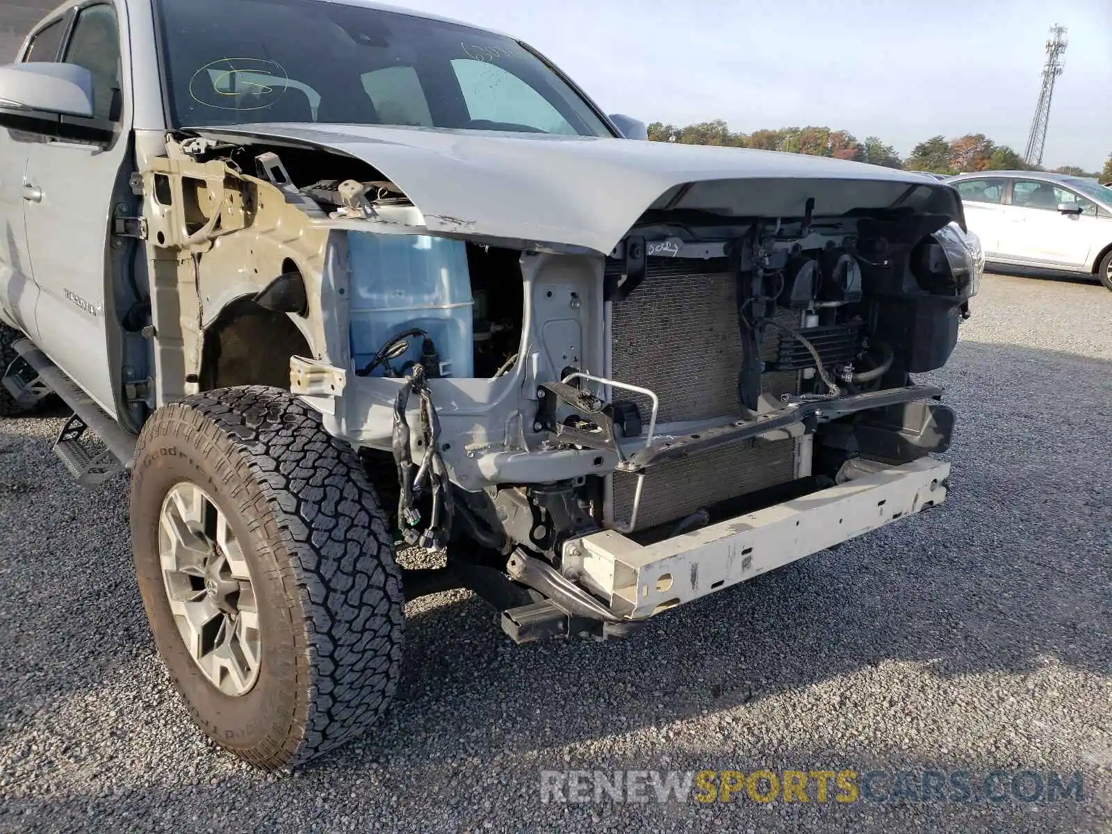 9 Photograph of a damaged car 3TMCZ5ANXKM224984 TOYOTA TACOMA 2019