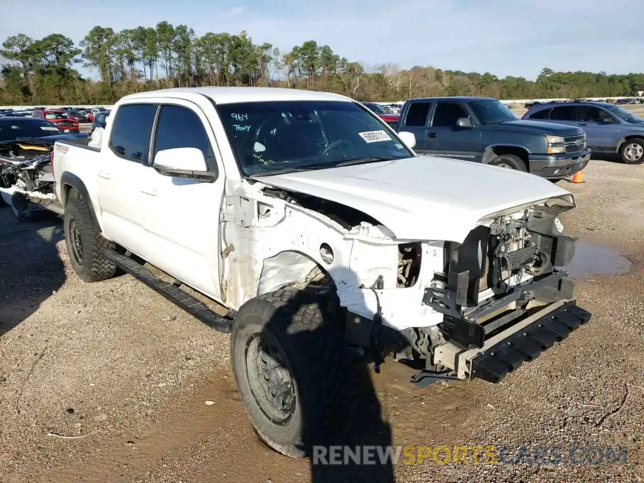 1 Photograph of a damaged car 3TMCZ5ANXKM226699 TOYOTA TACOMA 2019