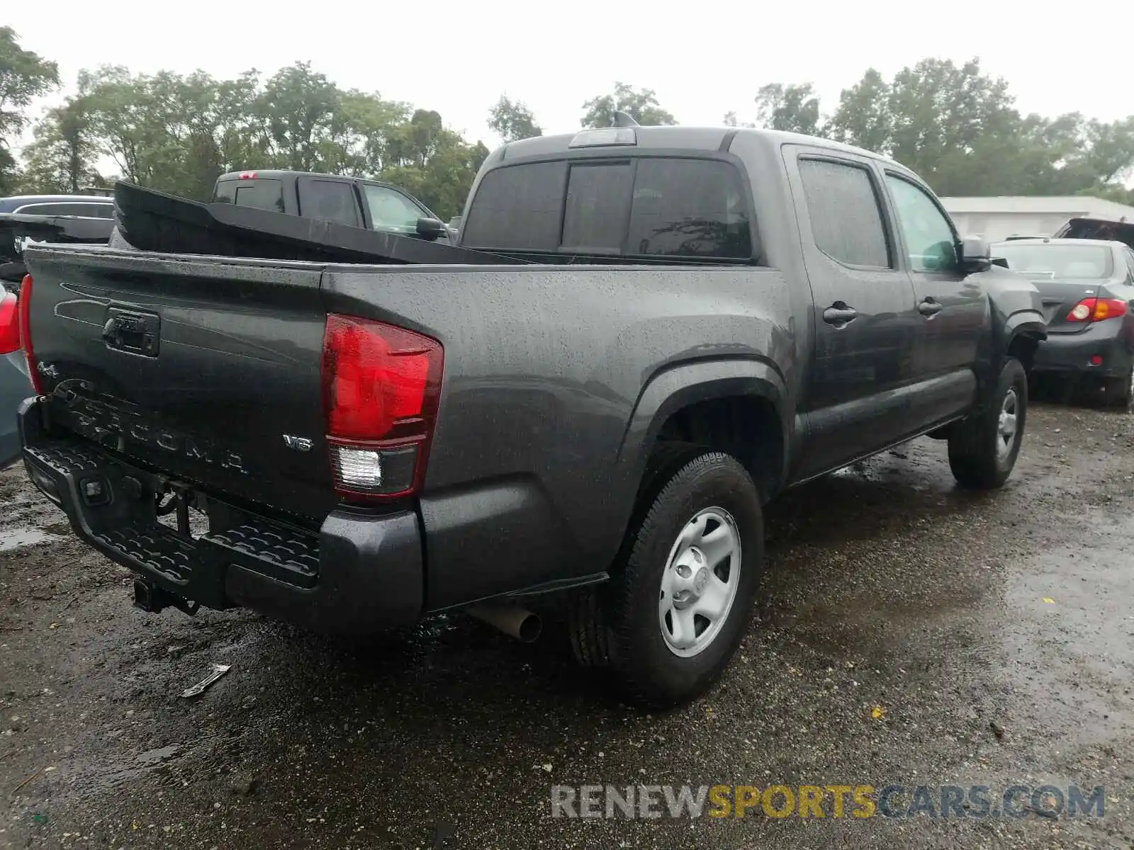 4 Photograph of a damaged car 3TMCZ5ANXKM238433 TOYOTA TACOMA 2019