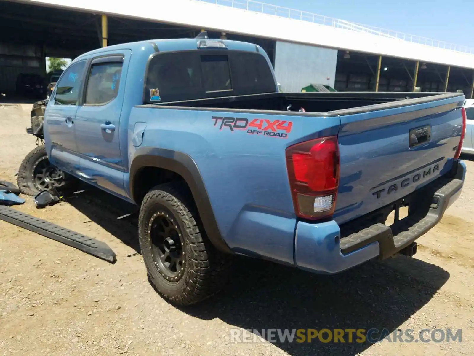 3 Photograph of a damaged car 3TMCZ5ANXKM239131 TOYOTA TACOMA 2019