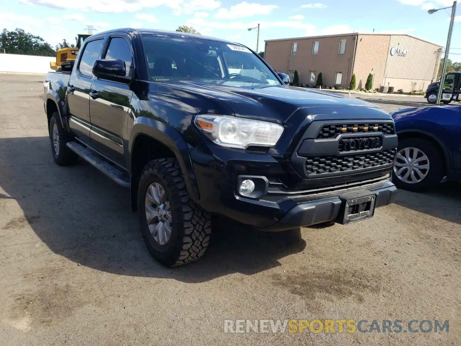 1 Photograph of a damaged car 3TMCZ5ANXKM240943 TOYOTA TACOMA 2019