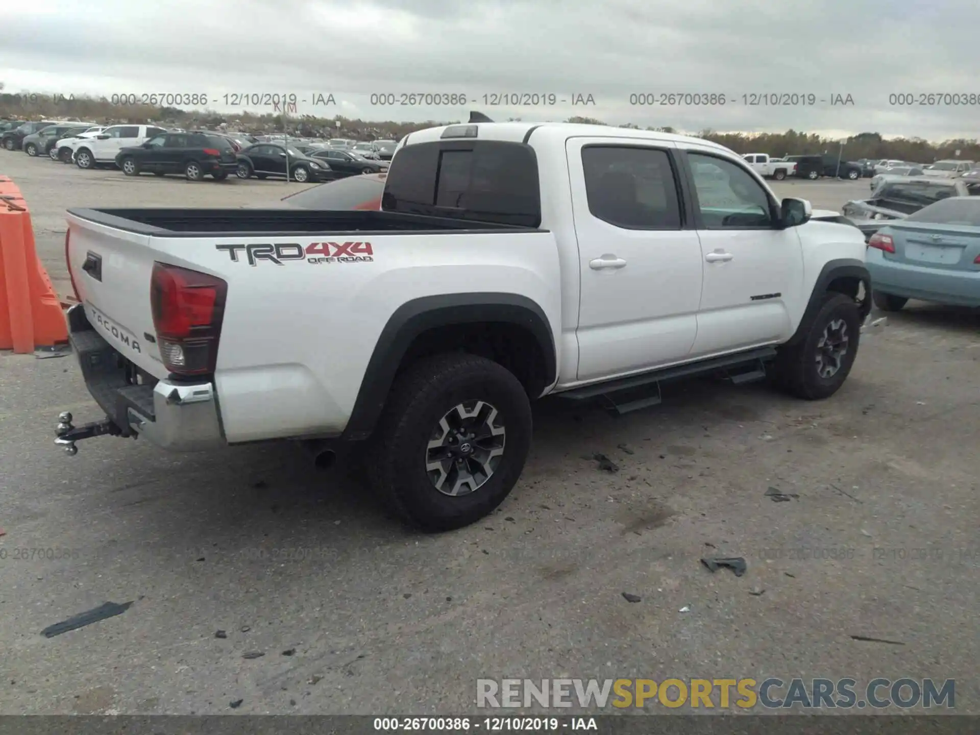 4 Фотография поврежденного автомобиля 3TMCZ5ANXKM243647 TOYOTA TACOMA 2019