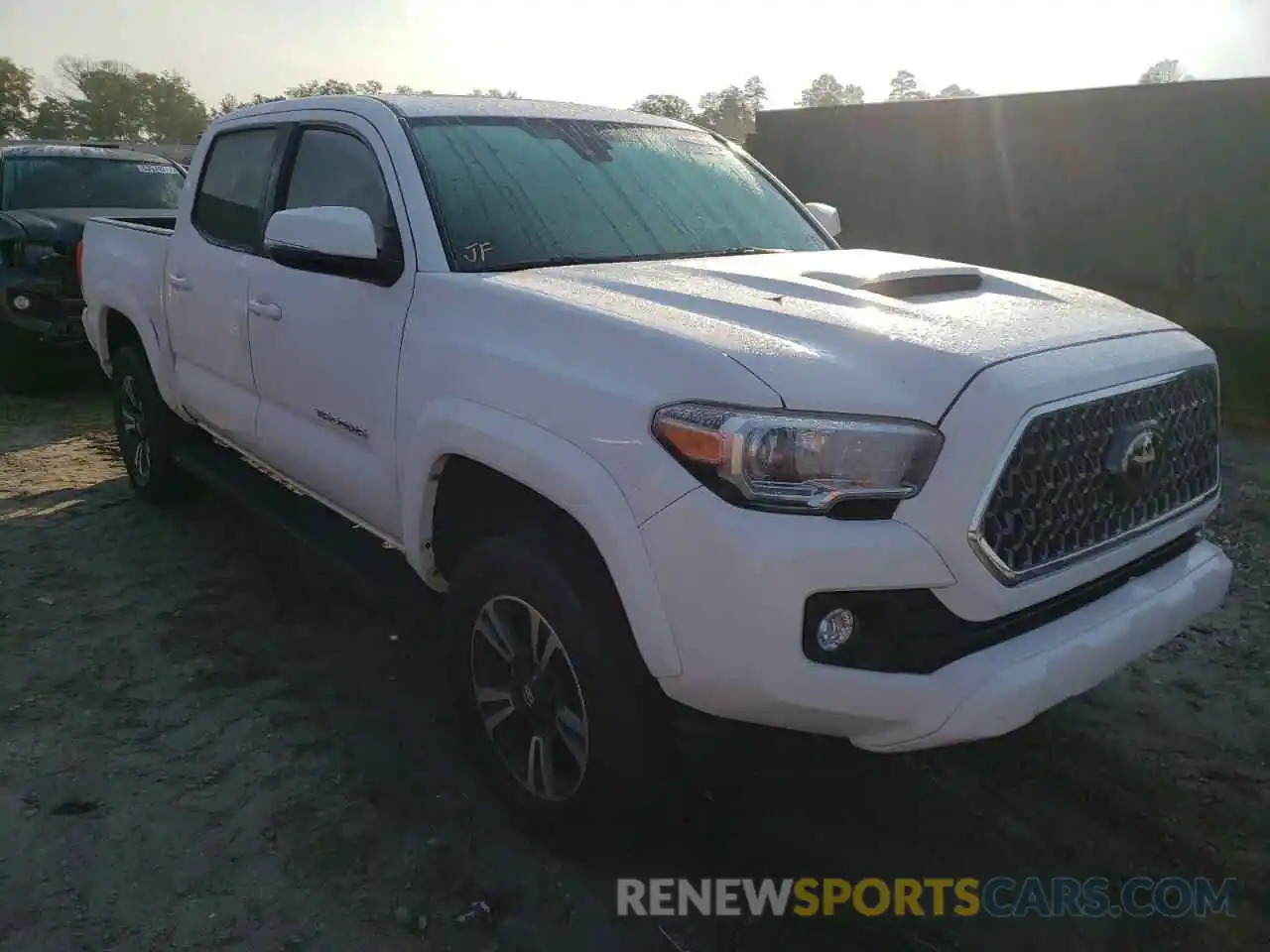 1 Photograph of a damaged car 3TMCZ5ANXKM244958 TOYOTA TACOMA 2019