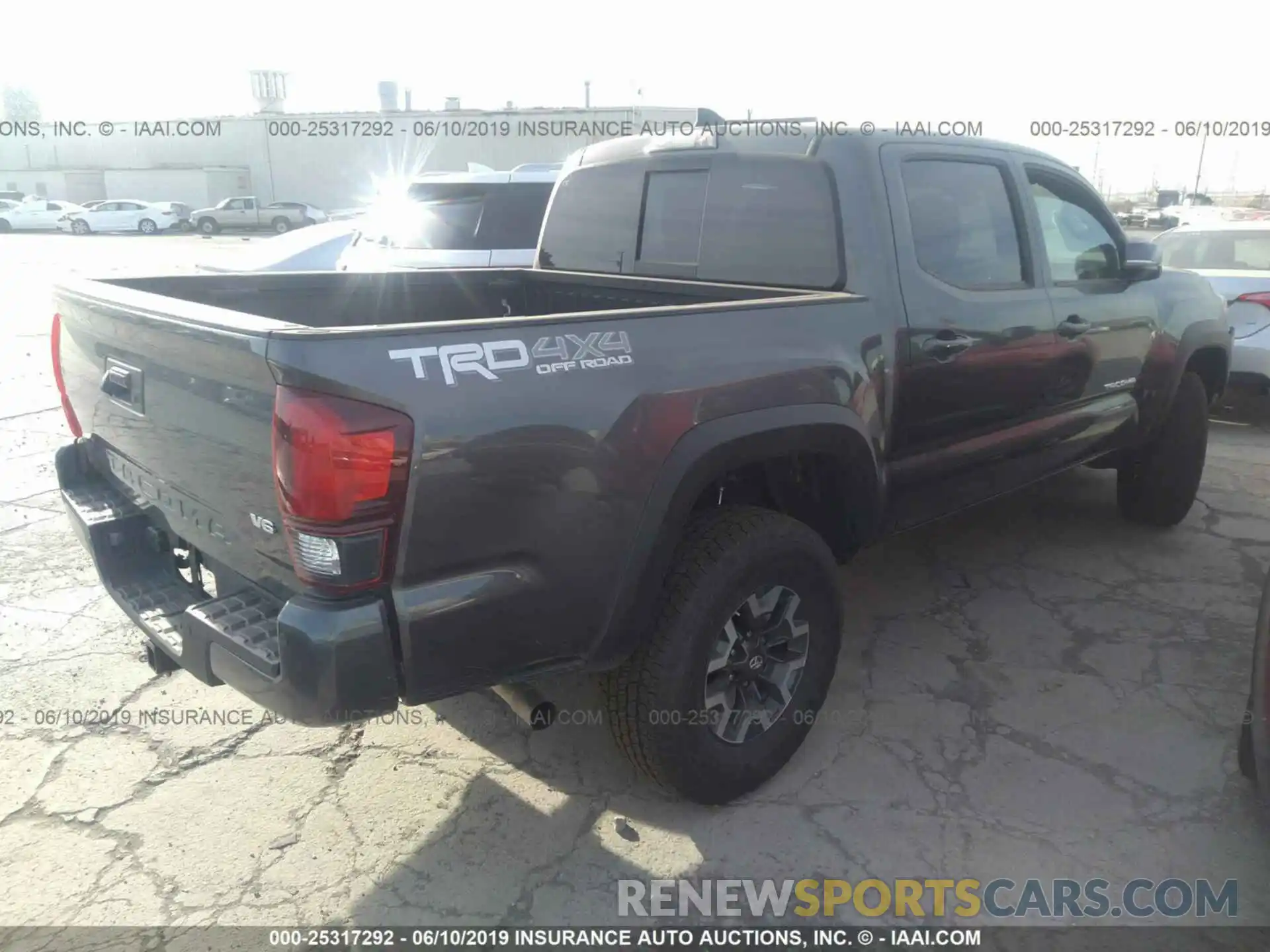 4 Photograph of a damaged car 3TMCZ5ANXKM246404 TOYOTA TACOMA 2019