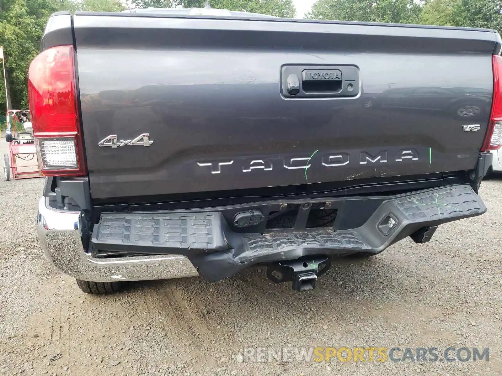 9 Photograph of a damaged car 3TMCZ5ANXKM251201 TOYOTA TACOMA 2019