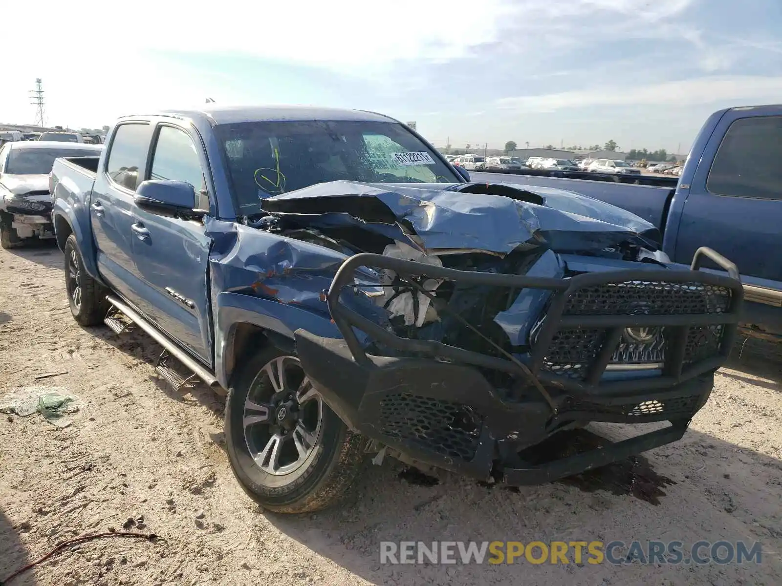 1 Photograph of a damaged car 3TMCZ5ANXKM267009 TOYOTA TACOMA 2019