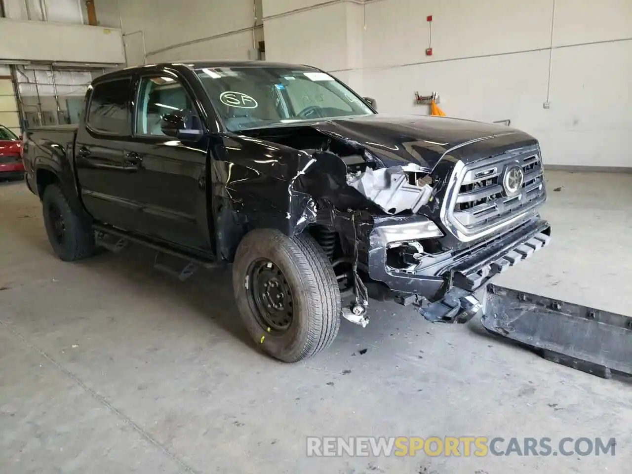 1 Photograph of a damaged car 3TMCZ5ANXKM269083 TOYOTA TACOMA 2019