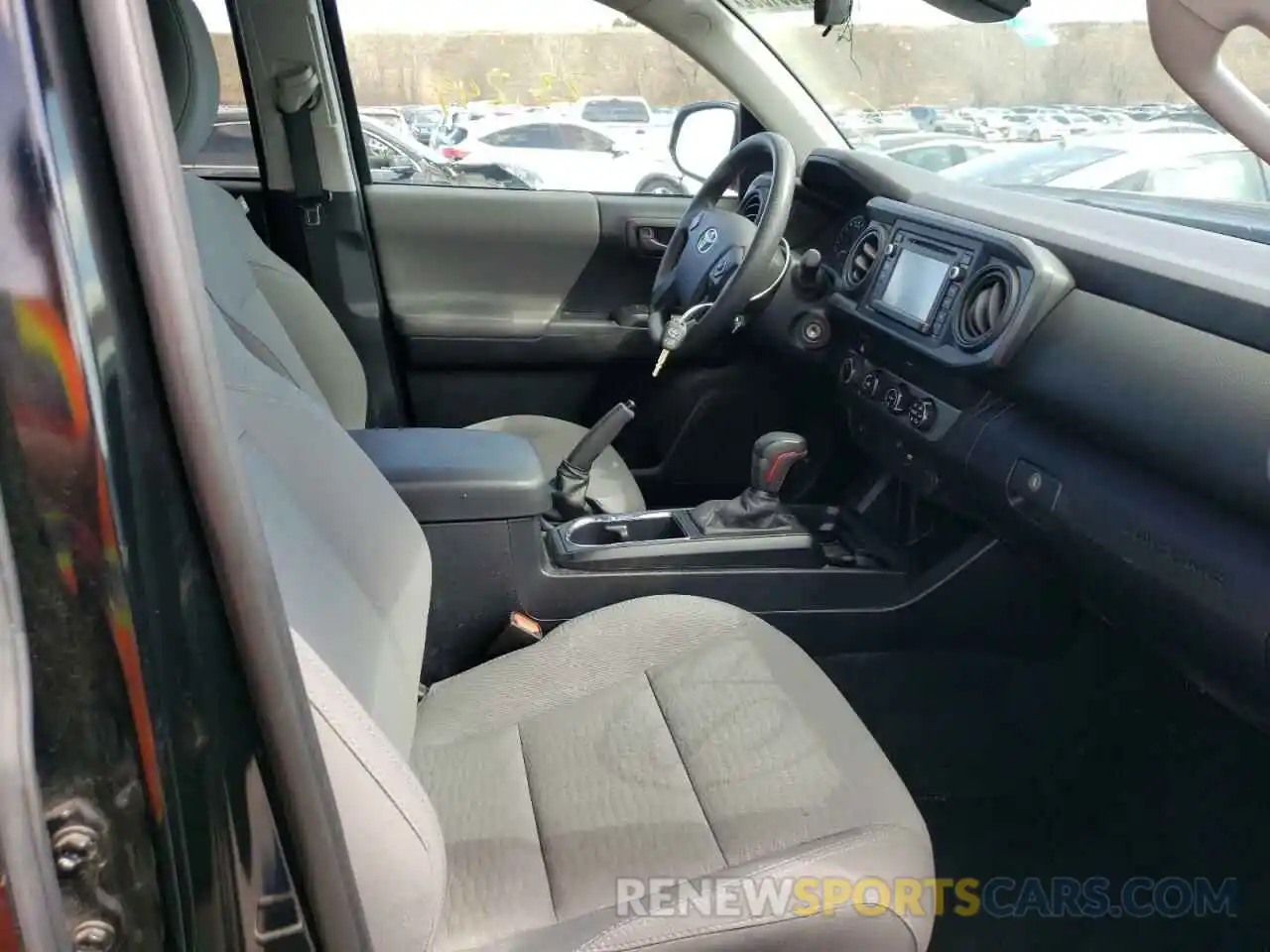 5 Photograph of a damaged car 3TMCZ5ANXKM269083 TOYOTA TACOMA 2019