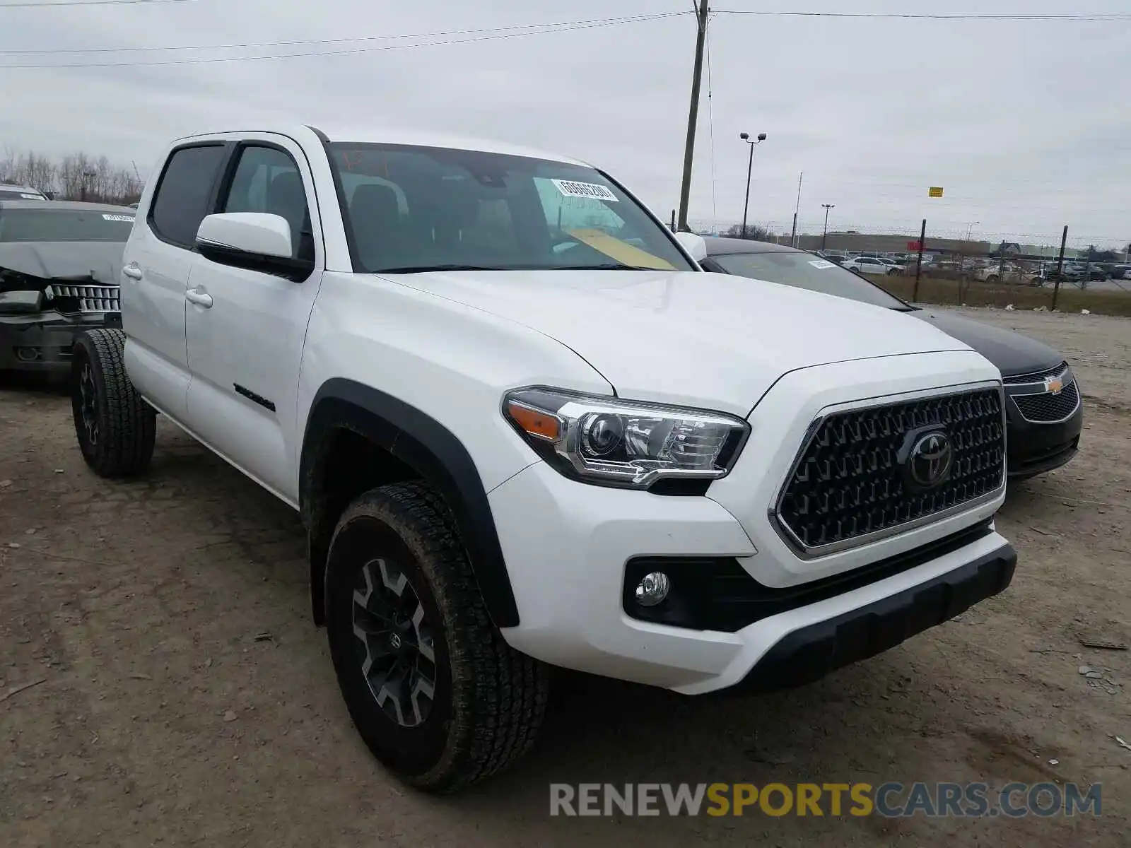 1 Photograph of a damaged car 3TMCZ5ANXKM269231 TOYOTA TACOMA 2019