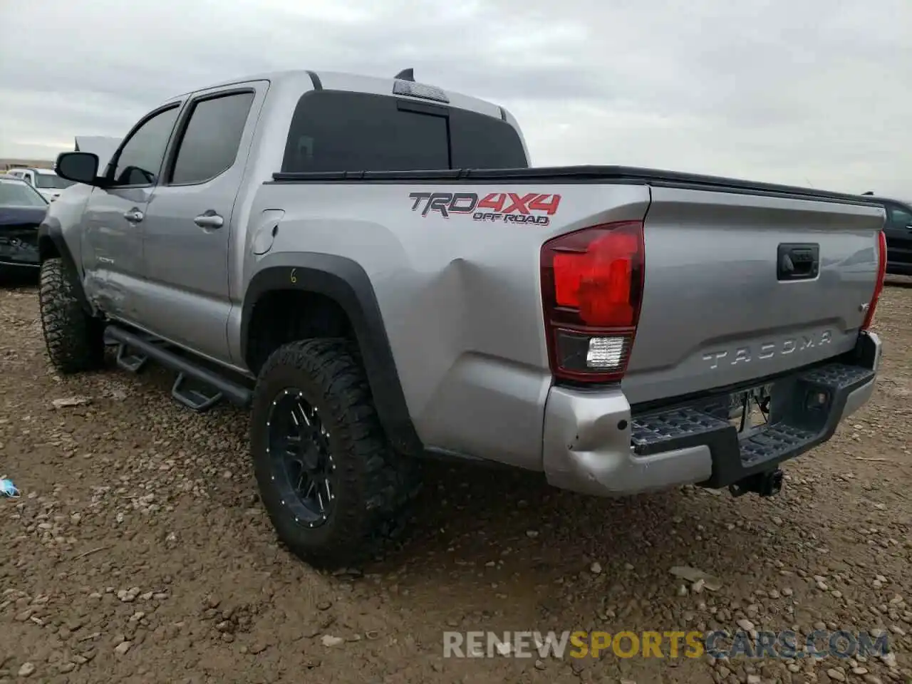 3 Photograph of a damaged car 3TMCZ5ANXKM275661 TOYOTA TACOMA 2019