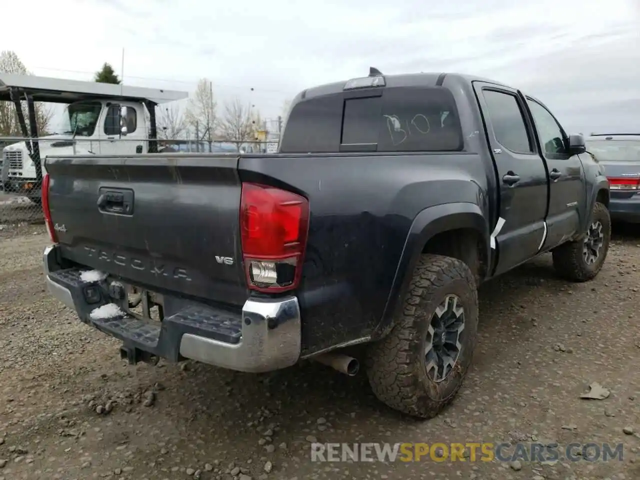 4 Photograph of a damaged car 3TMCZ5ANXKM275711 TOYOTA TACOMA 2019