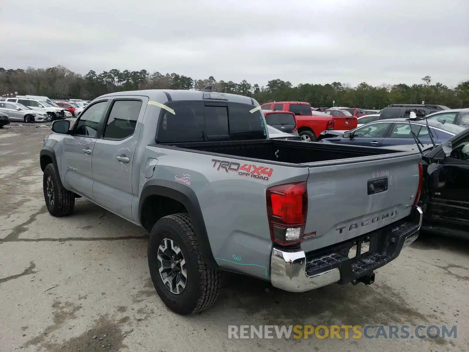 3 Photograph of a damaged car 3TMCZ5ANXKM275871 TOYOTA TACOMA 2019