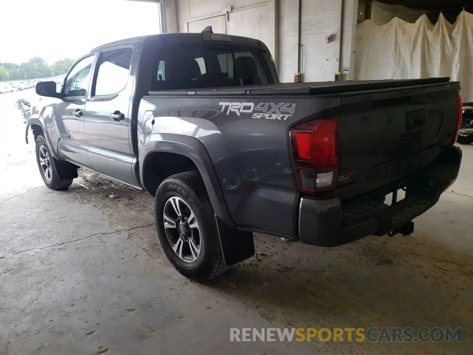 3 Фотография поврежденного автомобиля 3TMCZ5ANXKM276017 TOYOTA TACOMA 2019