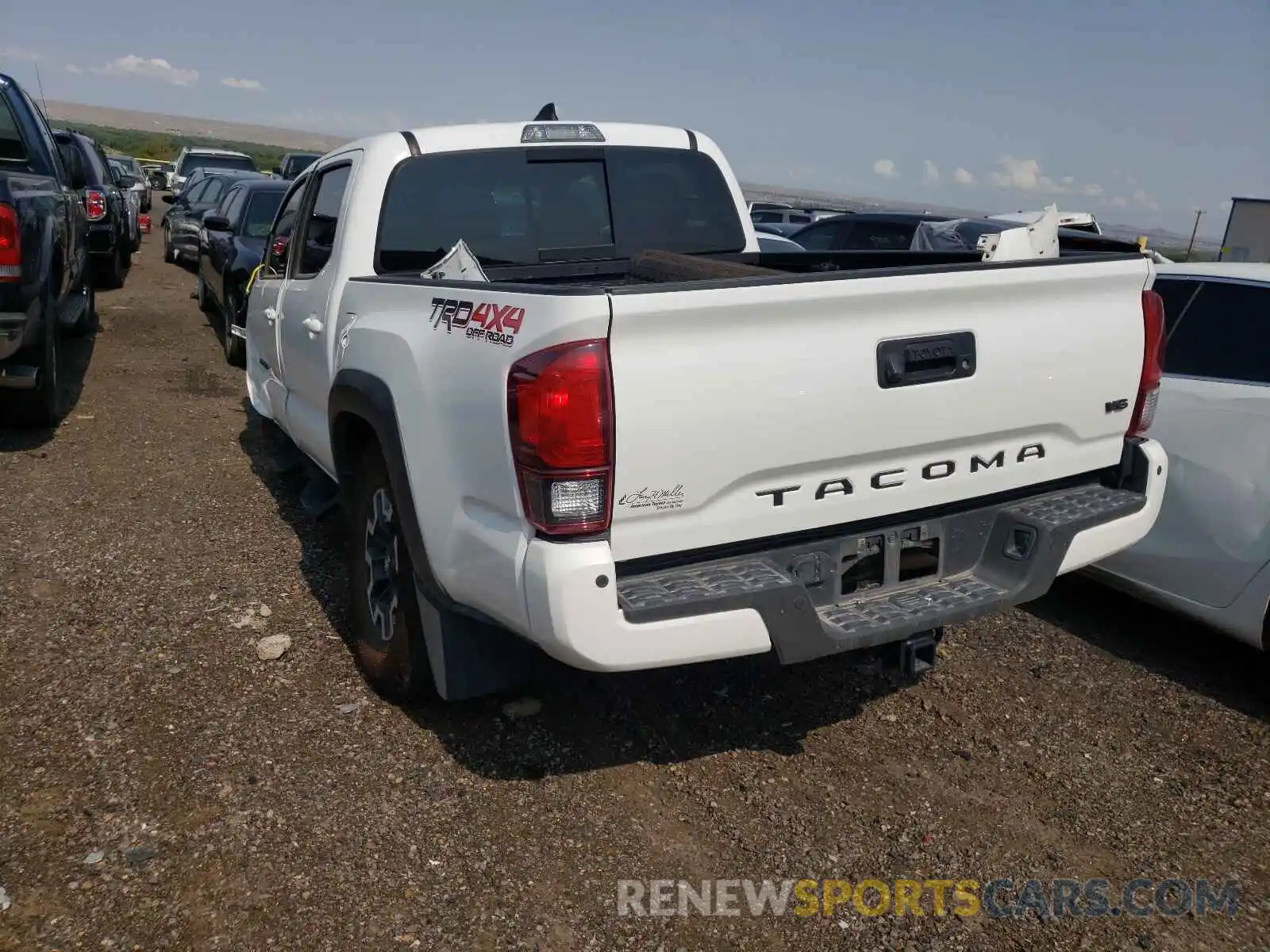 3 Photograph of a damaged car 3TMCZ5ANXKM277846 TOYOTA TACOMA 2019