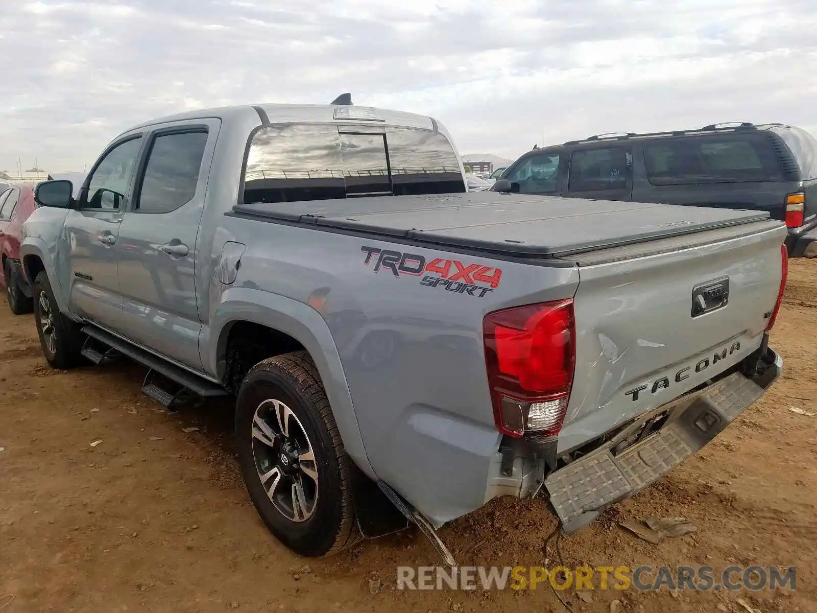 3 Фотография поврежденного автомобиля 3TMCZ5ANXKM279337 TOYOTA TACOMA 2019