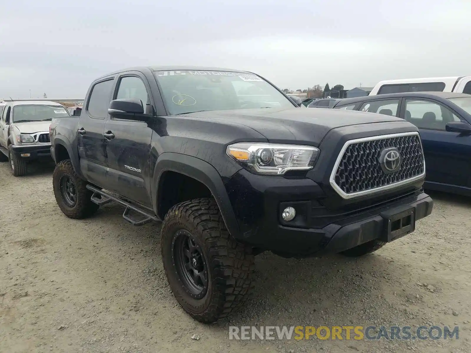 1 Photograph of a damaged car 3TMCZ5ANXKM282268 TOYOTA TACOMA 2019