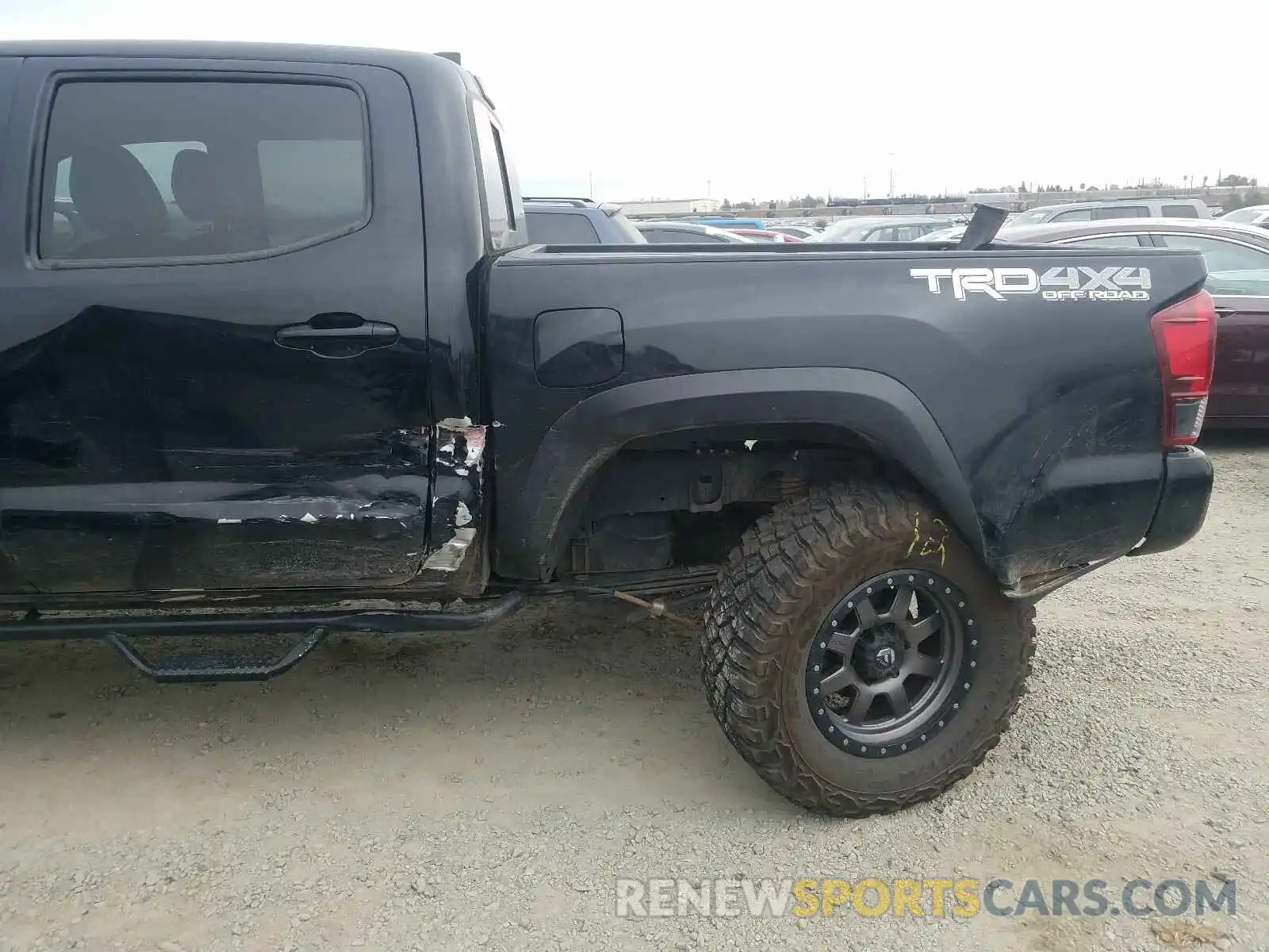 9 Фотография поврежденного автомобиля 3TMCZ5ANXKM282268 TOYOTA TACOMA 2019