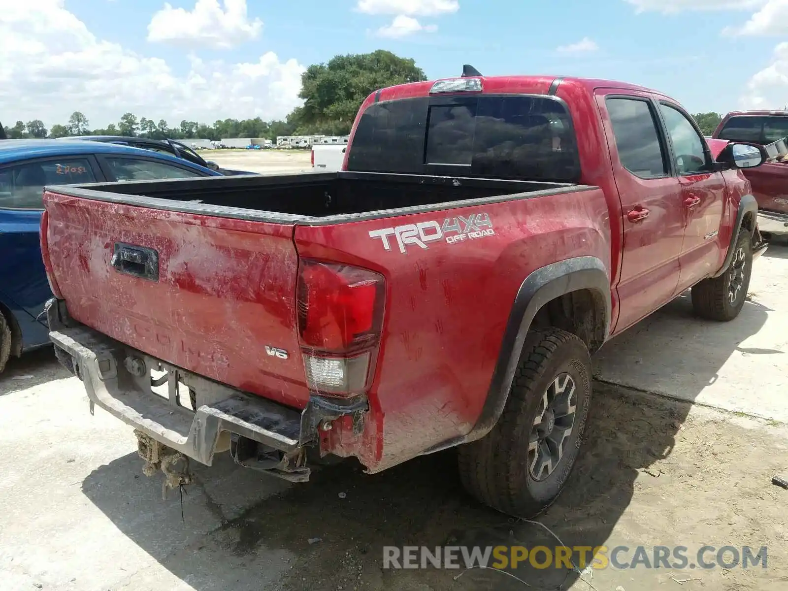 4 Photograph of a damaged car 3TMCZ5ANXKM283372 TOYOTA TACOMA 2019