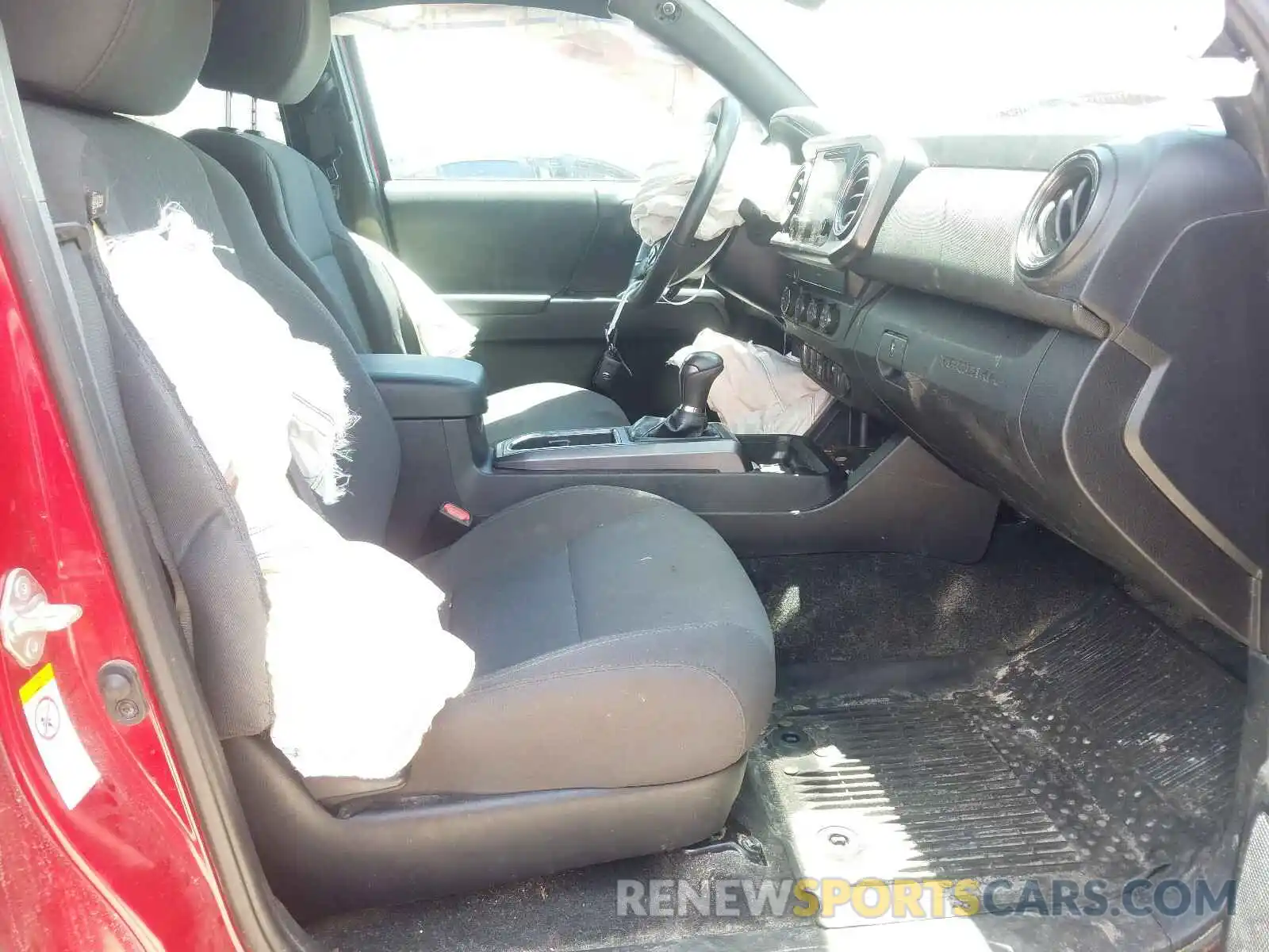 5 Photograph of a damaged car 3TMCZ5ANXKM283372 TOYOTA TACOMA 2019